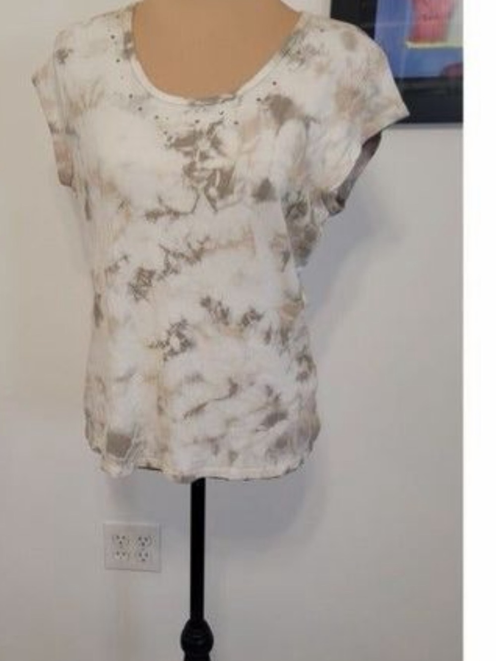 Calvin Klein White and Taupe Tie-Dye Cap Sleeve Tee